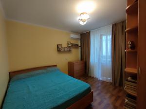 2квартира МХГ ул.Красных Партизан. 2/14эт. пл.57кв.м. в Краснодаре